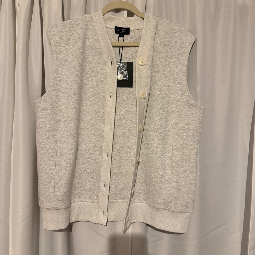Alezza Paris  Gray Women's Vest very light T-shirt material